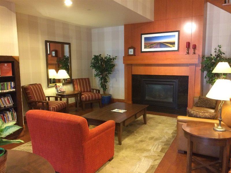 Country Inn & Suites By Radisson, Calgary-Northeast Zewnętrze zdjęcie