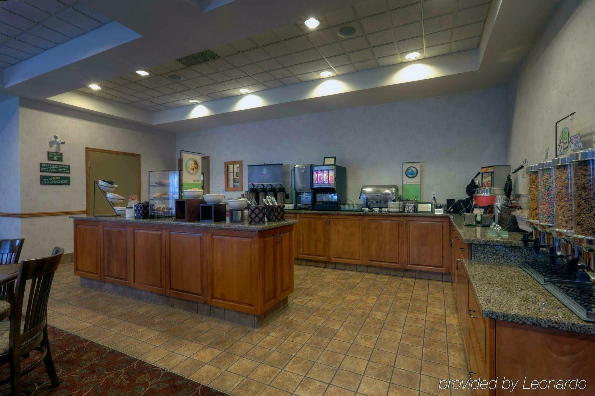 Country Inn & Suites By Radisson, Calgary-Northeast Restauracja zdjęcie